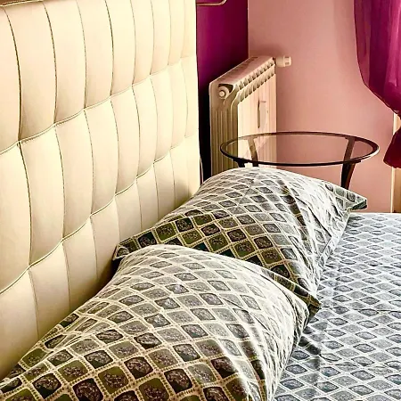 Le Ortensie In Centro E Vicino Al Mare *